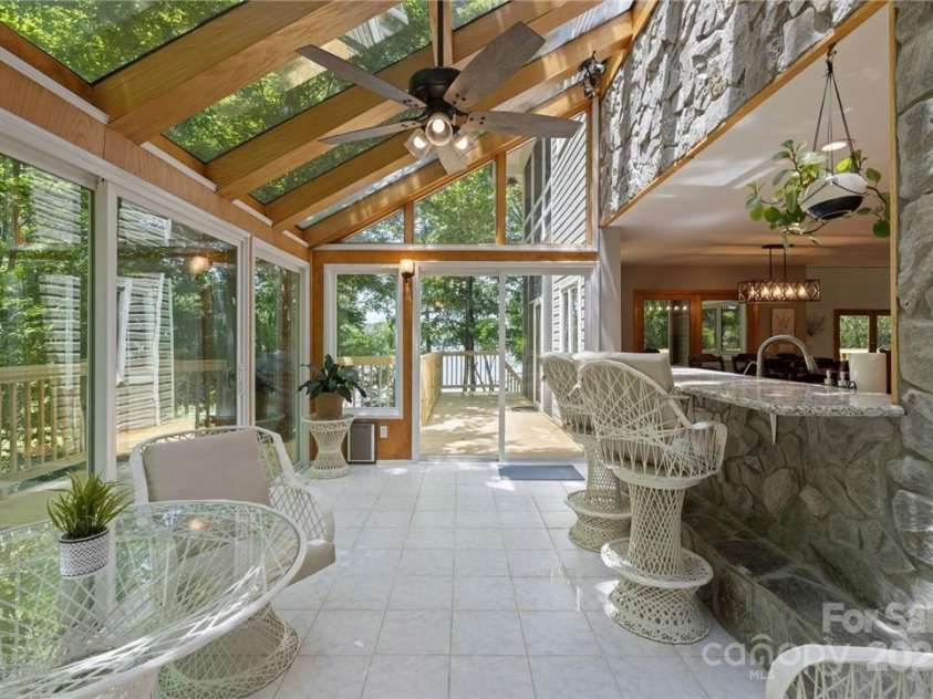 122 Mountain Harbor Drive, Lexington, NC 27292.  MLS# CAR4217597, YatesRealty ID 11172. 