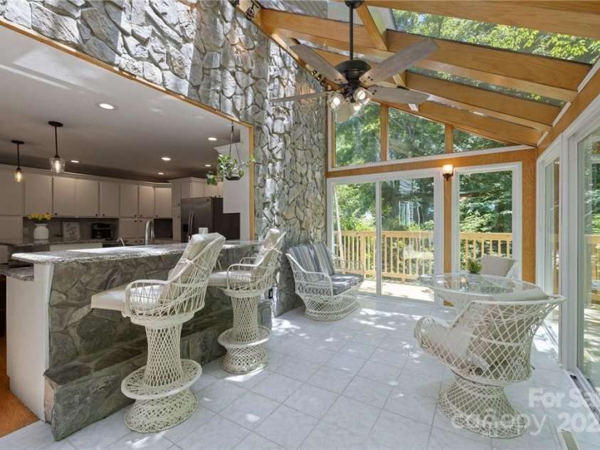 122 Mountain Harbor Drive, Lexington, NC 27292.  MLS# CAR4217597, YatesRealty ID 11172. 