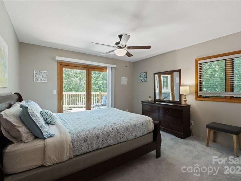 122 Mountain Harbor Drive, Lexington, NC 27292.  MLS# CAR4217597, YatesRealty ID 11172. 