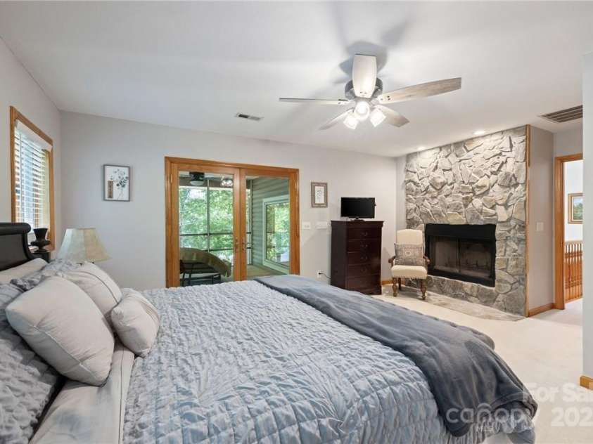 122 Mountain Harbor Drive, Lexington, NC 27292.  MLS# CAR4217597, YatesRealty ID 11172. 