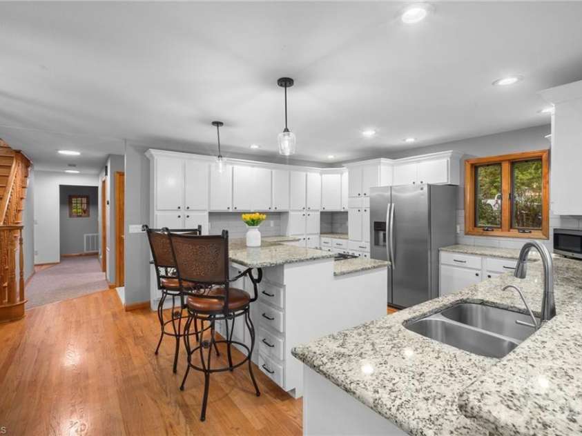 122 Mountain Harbor Drive, Lexington, NC 27292.  MLS# CAR4313549, YatesRealty ID 11172. 