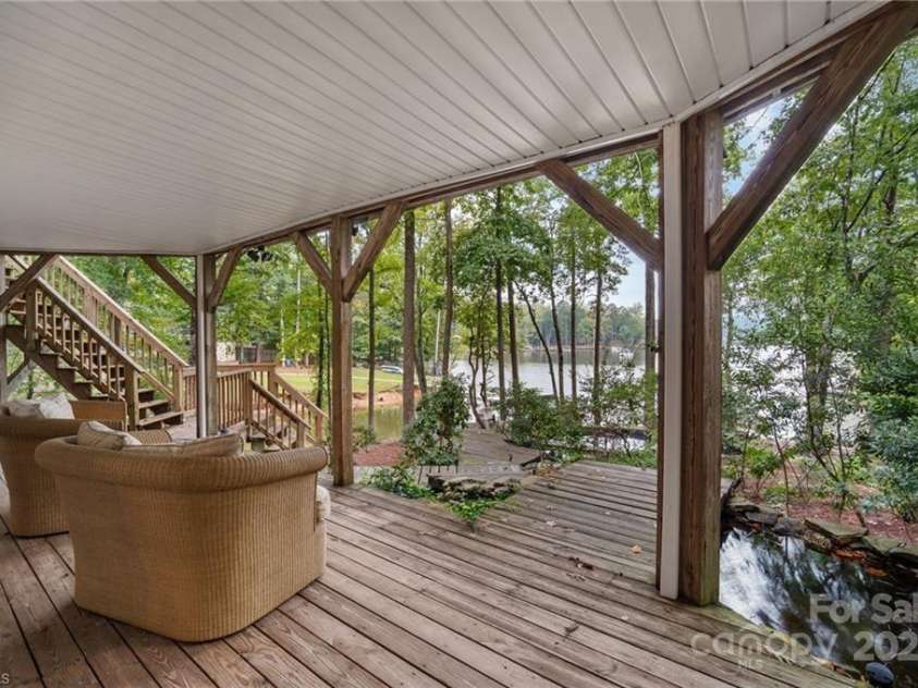 122 Mountain Harbor Drive, Lexington, NC 27292.  MLS# CAR4313549, YatesRealty ID 11172. 