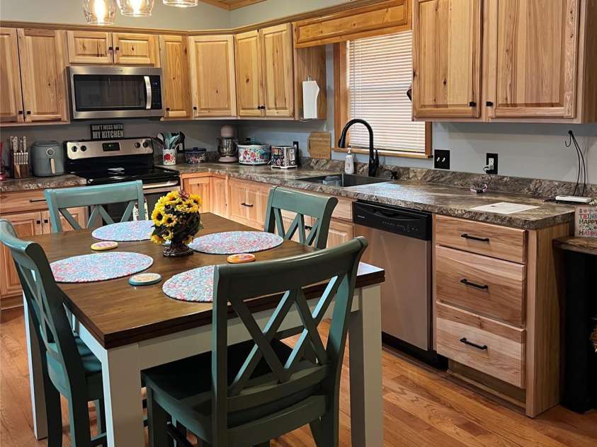 229 Spring Brook Road, Newland, NC 28657.  MLS# CAR4365283, YatesRealty ID 11172. 