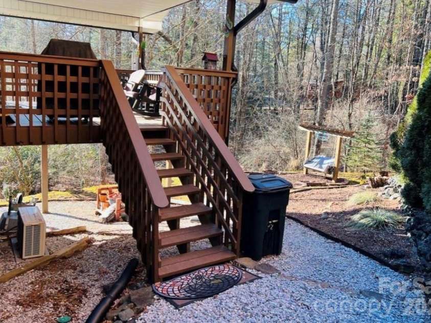 229 Spring Brook Road, Newland, NC 28657.  MLS# CAR4365283, YatesRealty ID 11172. 
