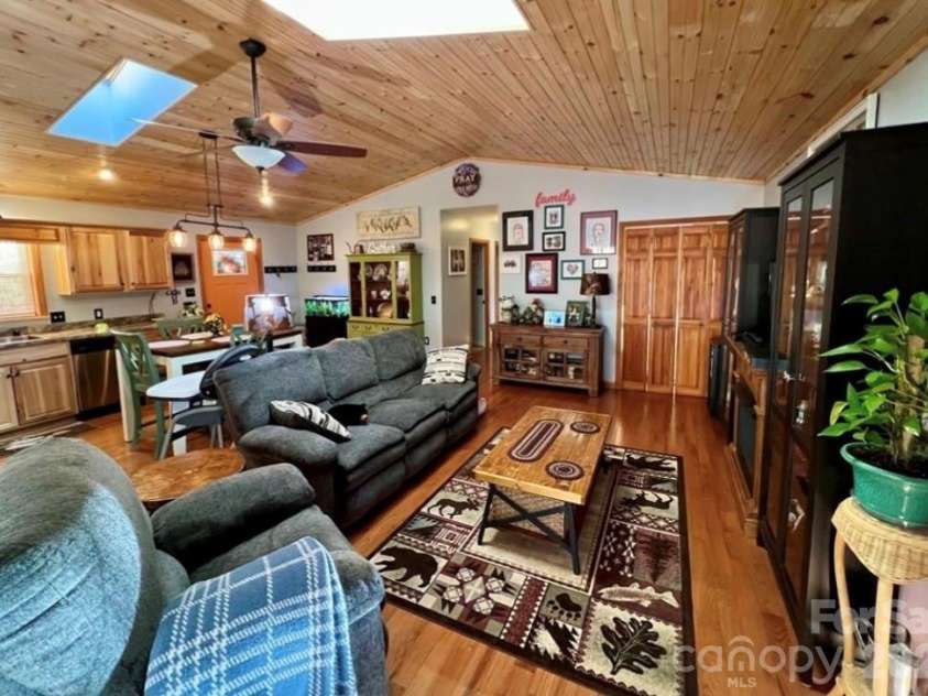 229 Spring Brook Road, Newland, NC 28657.  MLS# CAR4365283, YatesRealty ID 11172. Great room floor plan