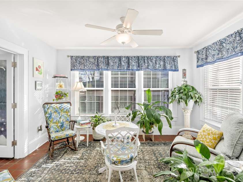 209 3rd Avenue, Gastonia, NC 28052.  MLS# CAR4331000, YatesRealty ID 11173. 