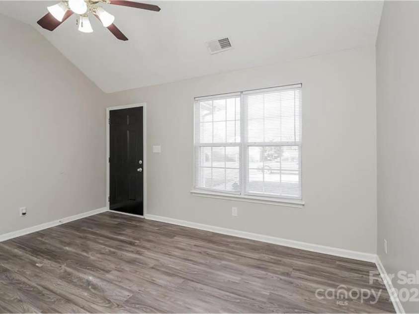 7830 Lobilia Lane, Charlotte, NC 28214.  MLS# CAR4252115, YatesRealty ID 11173. 