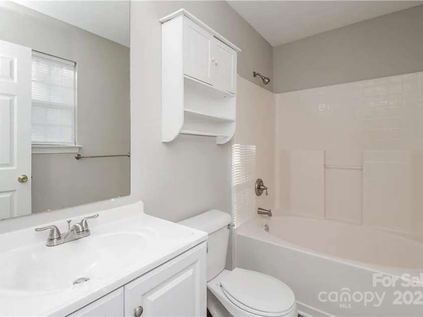 7830 Lobilia Lane, Charlotte, NC 28214.  MLS# CAR4252115, YatesRealty ID 11173. 