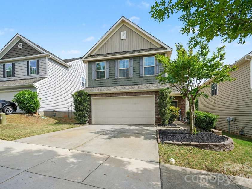 1109 Blackwaterside Drive, Fort Mill, SC 29715.  MLS# CAR4356822, YatesRealty ID 11174. 