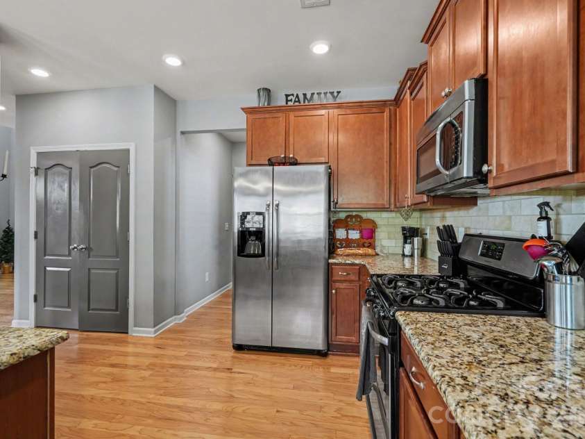 1109 Blackwaterside Drive, Fort Mill, SC 29715.  MLS# CAR4356822, YatesRealty ID 11174. 