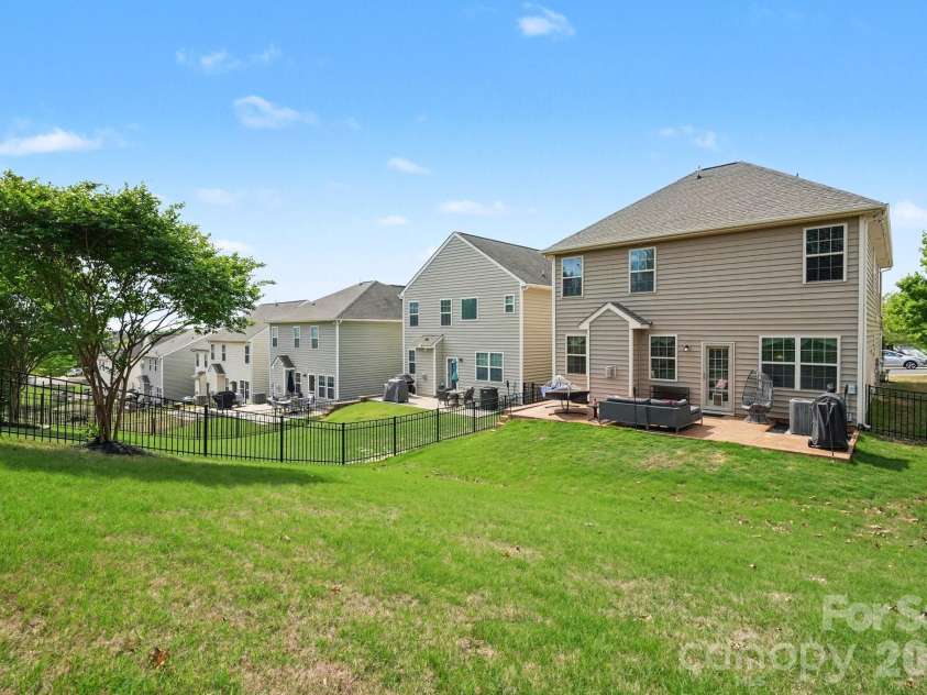 1109 Blackwaterside Drive, Fort Mill, SC 29715.  MLS# CAR4356822, YatesRealty ID 11174. 
