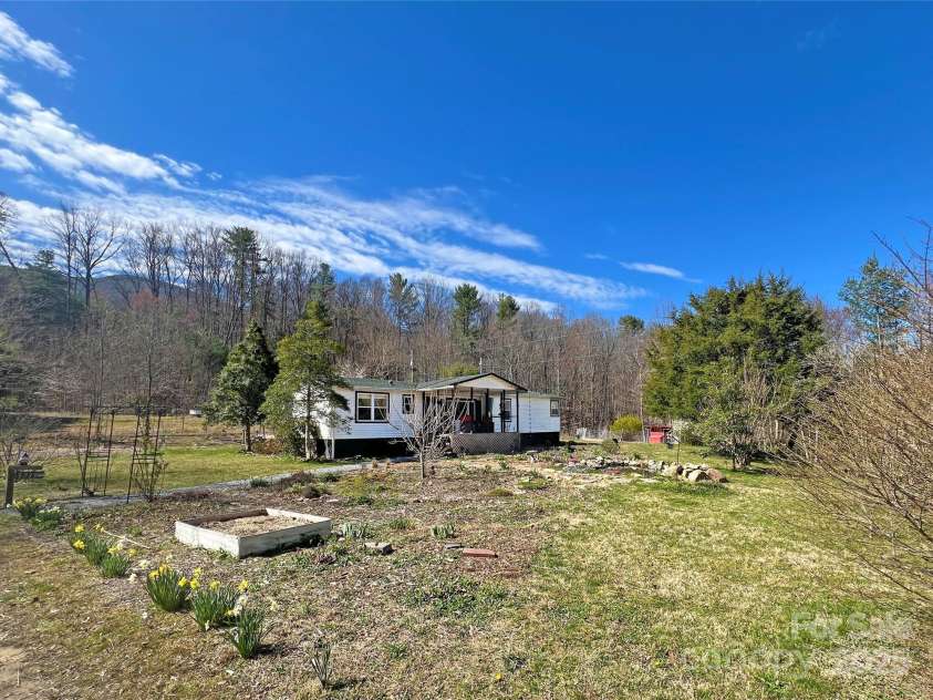 3719 Upper Shut In Road, Hot Springs, NC 28743.  MLS# CAR4241406, YatesRealty ID 11175. 