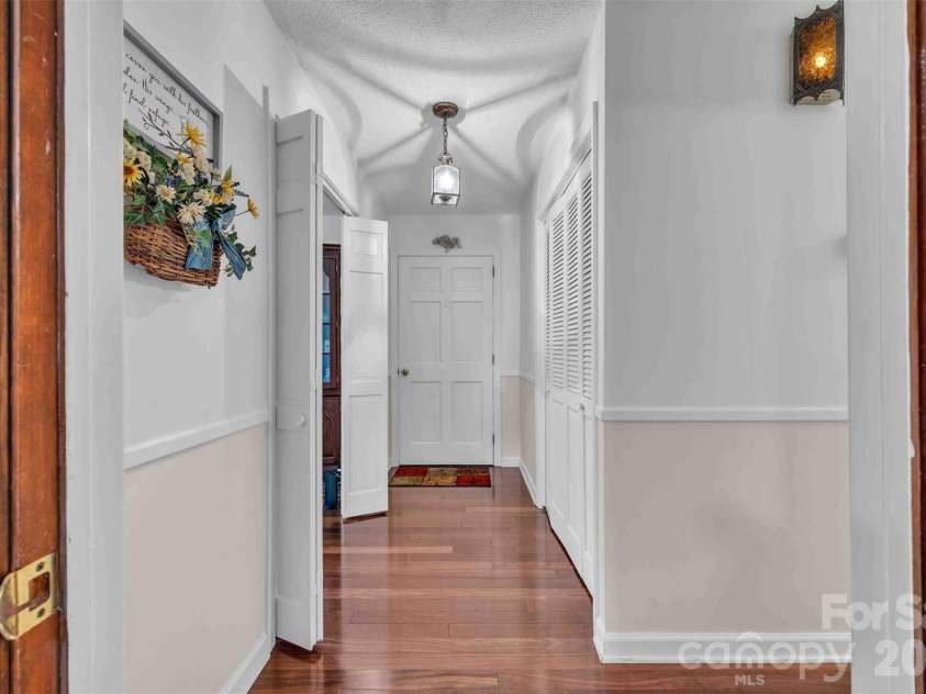 137 Proust Road, Statesville, NC 28625.  MLS# CAR4344197, YatesRealty ID 11177. 