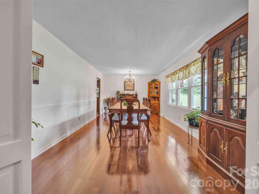 137 Proust Road, Statesville, NC 28625.  MLS# CAR4344197, YatesRealty ID 11177. 