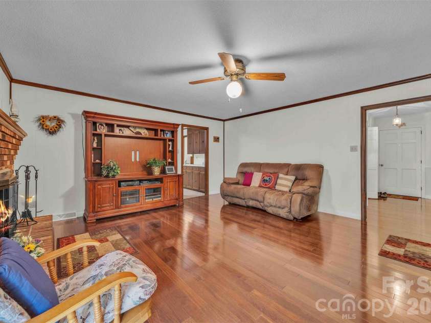 137 Proust Road, Statesville, NC 28625.  MLS# CAR4344197, YatesRealty ID 11177. 