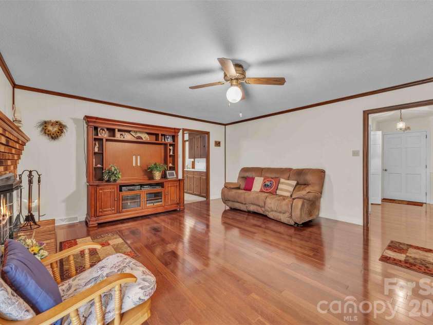 137 Proust Road, Statesville, NC 28625.  MLS# CAR4344197, YatesRealty ID 11177. 