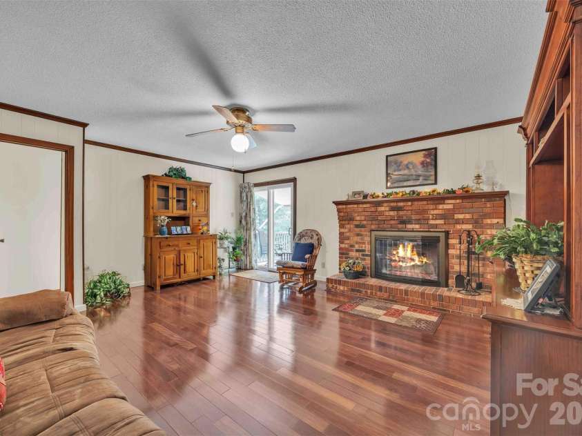 137 Proust Road, Statesville, NC 28625.  MLS# CAR4344197, YatesRealty ID 11177. 