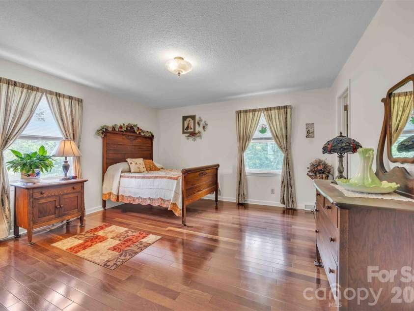 137 Proust Road, Statesville, NC 28625.  MLS# CAR4344197, YatesRealty ID 11177. 