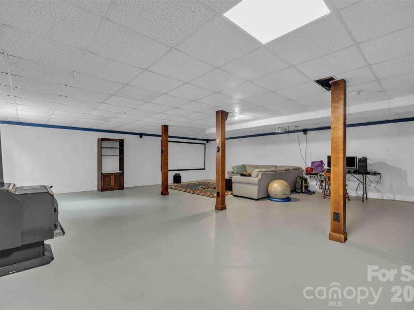 137 Proust Road, Statesville, NC 28625.  MLS# CAR4344197, YatesRealty ID 11177. 