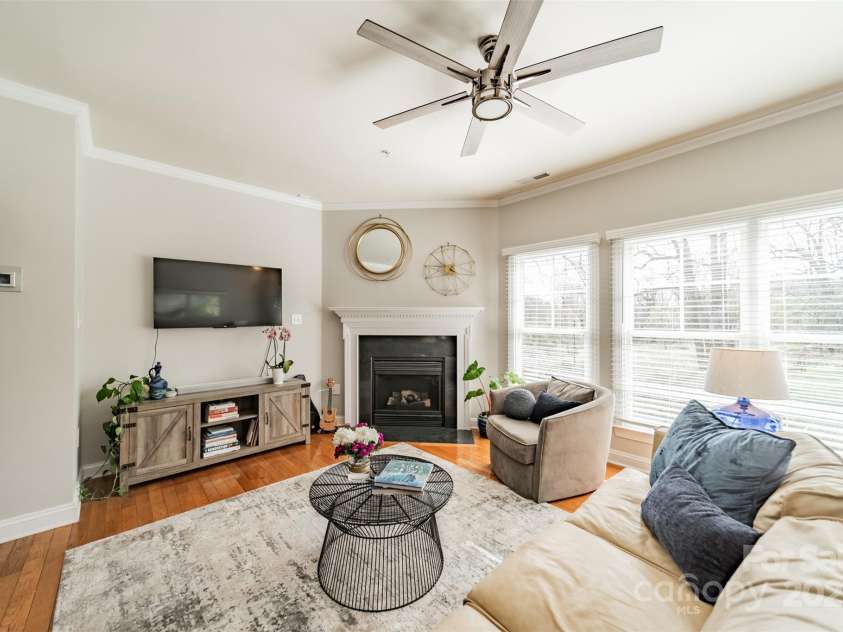 2953 Craftsman Lane, Charlotte, NC 28204.  MLS# CAR4235259, YatesRealty ID 11177. 