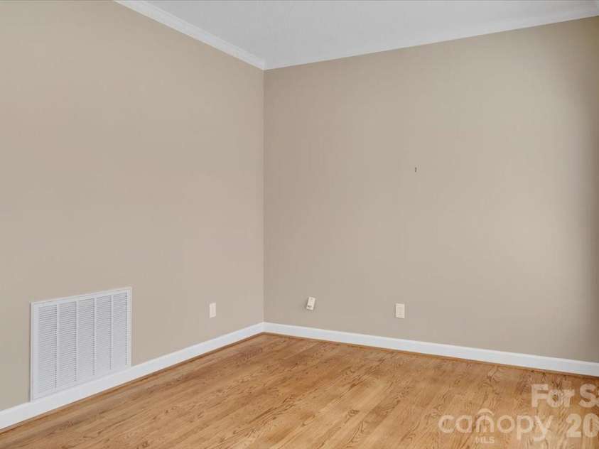 4636 Lenden Hall Court, Gastonia, NC 28056.  MLS# CAR4360537, YatesRealty ID 11178. 