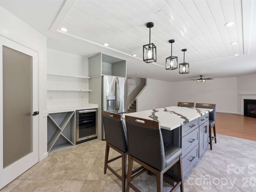 3902 Larkhaven Village Drive, Charlotte, NC 28215.  MLS# CAR4368951, YatesRealty ID 11179. 