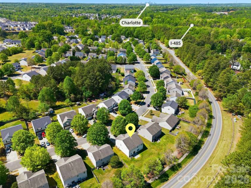 3902 Larkhaven Village Drive, Charlotte, NC 28215.  MLS# CAR4368951, YatesRealty ID 11179. 