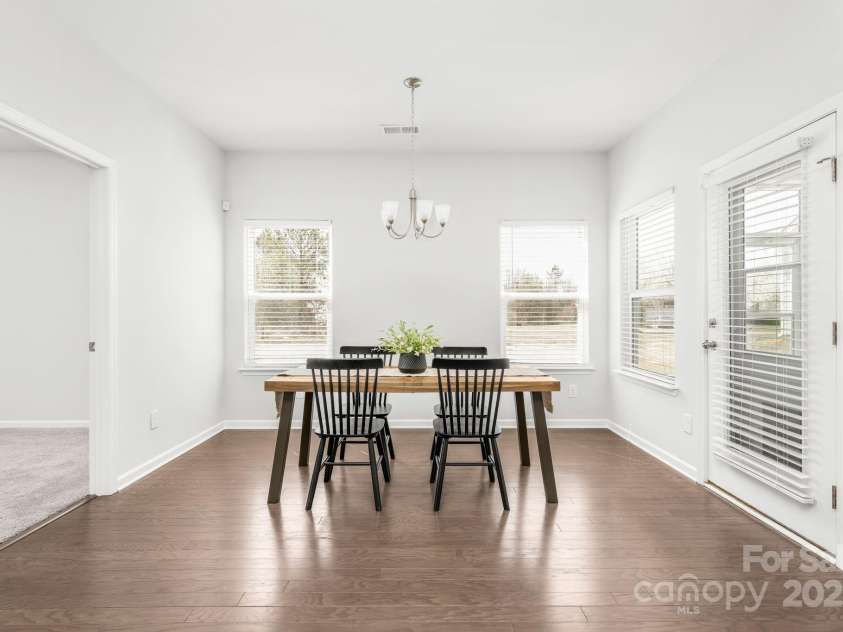 815 Foxmeade Court, Salisbury, NC 28144.  MLS# CAR4235862, YatesRealty ID 11179. Dining