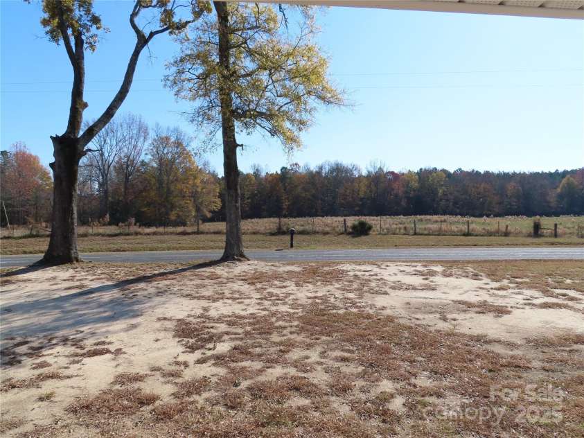 605 Colony Road, Chester, SC 29706.  MLS# CAR4324684, YatesRealty ID 1118. 