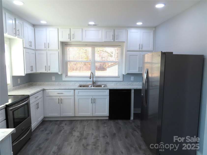 605 Colony Road, Chester, SC 29706.  MLS# CAR4324684, YatesRealty ID 1118. 