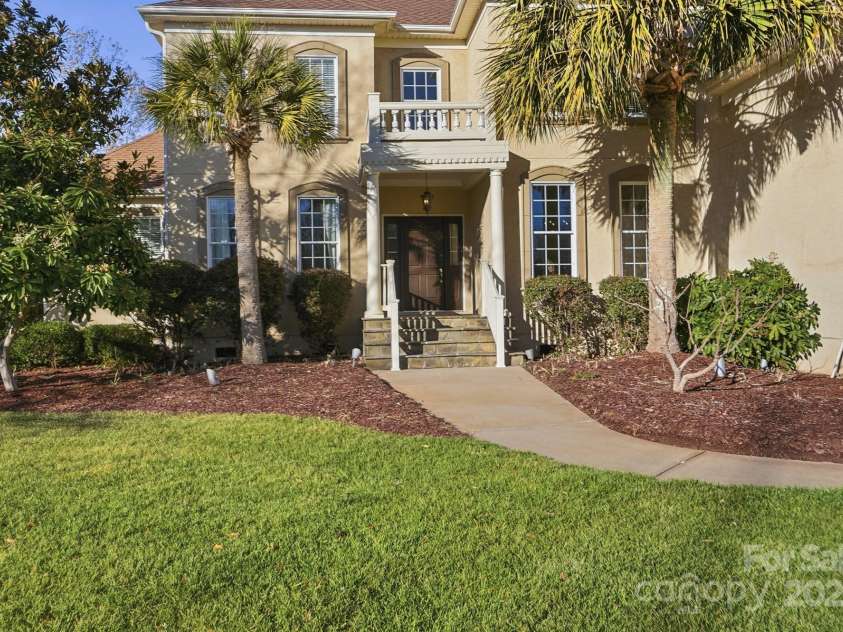 701 Wild Berry Court, Waxhaw, NC 28173.  MLS# CAR4330920, YatesRealty ID 11180. 