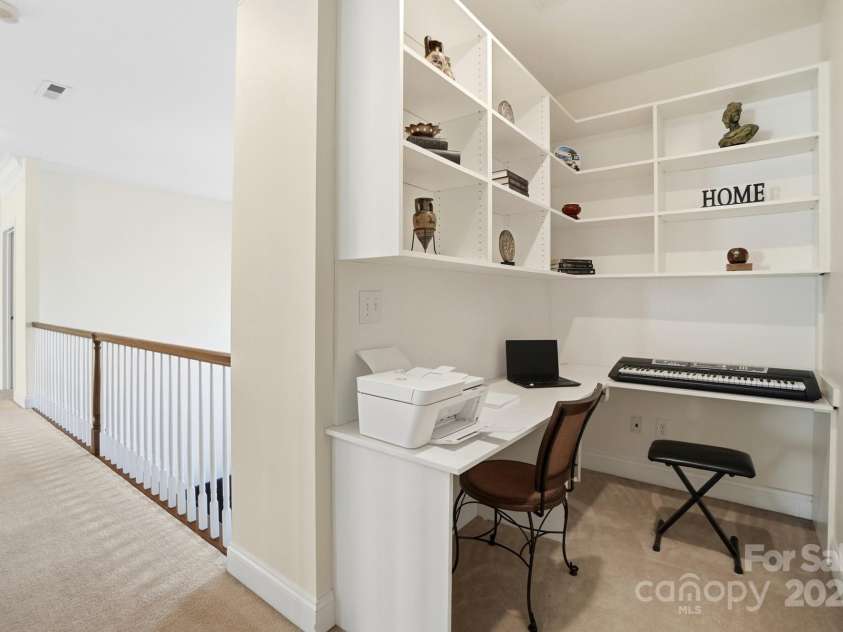 701 Wild Berry Court, Waxhaw, NC 28173.  MLS# CAR4330920, YatesRealty ID 11180. Study Zone with built-in