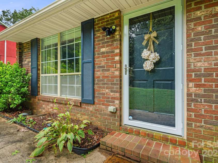 102 Aycock Street, Black Mountain, NC 28711.  MLS# CAR4291780, YatesRealty ID 11181. 