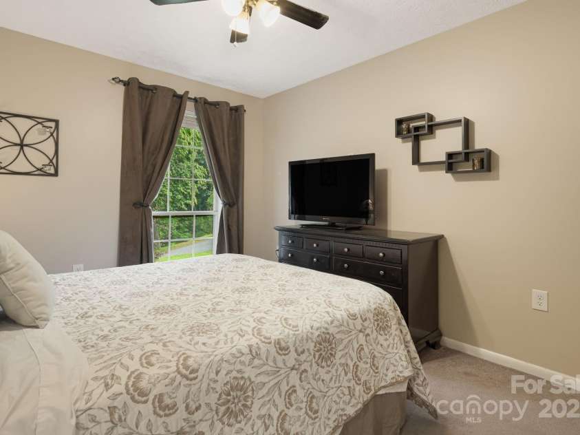 102 Aycock Street, Black Mountain, NC 28711.  MLS# CAR4291780, YatesRealty ID 11181. 