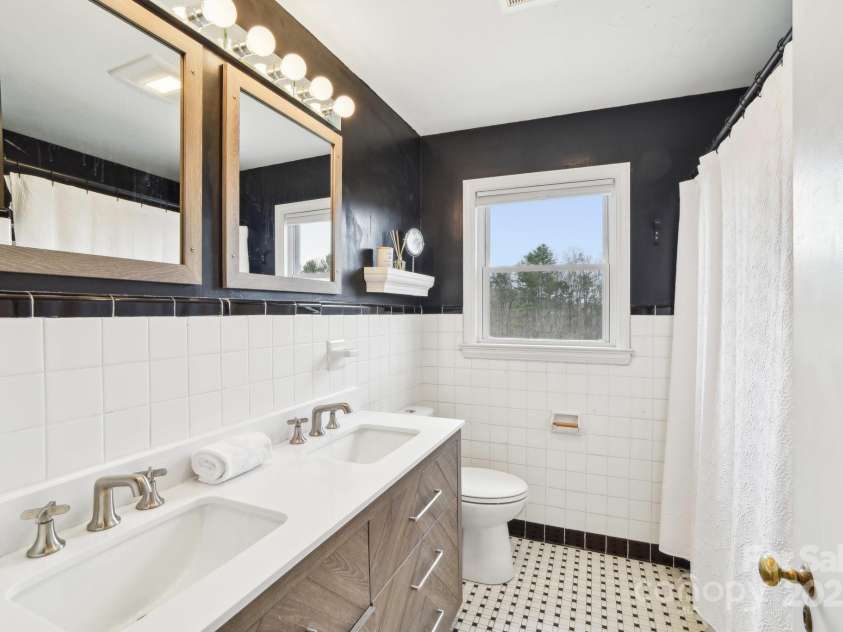 64 Alexander Road, Weaverville, NC 28787.  MLS# CAR4252153, YatesRealty ID 11181. Full bath on main level