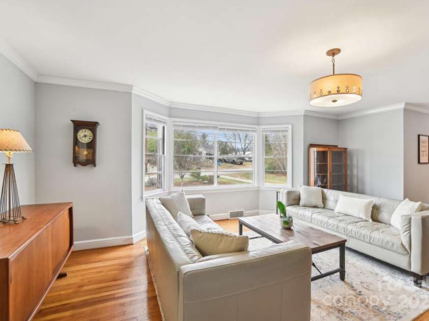 64 Alexander Road, Weaverville, NC 28787.  MLS# CAR4252153, YatesRealty ID 11181. Living Room