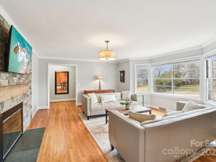 64 Alexander Road, Weaverville, NC 28787.  MLS# CAR4252153, YatesRealty ID 11181. Living Room