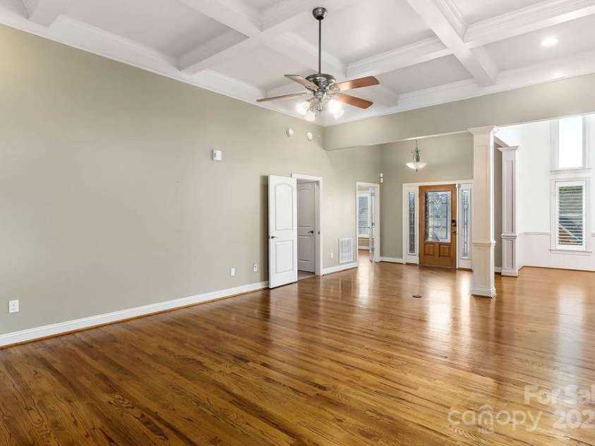 351 Woodfin Ridge Drive, Inman, SC 29349.  MLS# CAR4235116, YatesRealty ID 11182. 