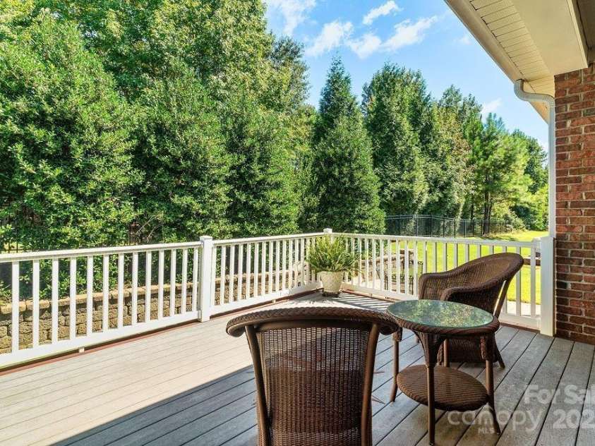 351 Woodfin Ridge Drive, Inman, SC 29349.  MLS# CAR4235116, YatesRealty ID 11182. 