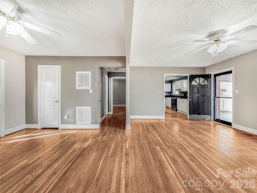 606 Park Avenue, Morganton, NC 28655.  MLS# CAR4354236, YatesRealty ID 11183. 