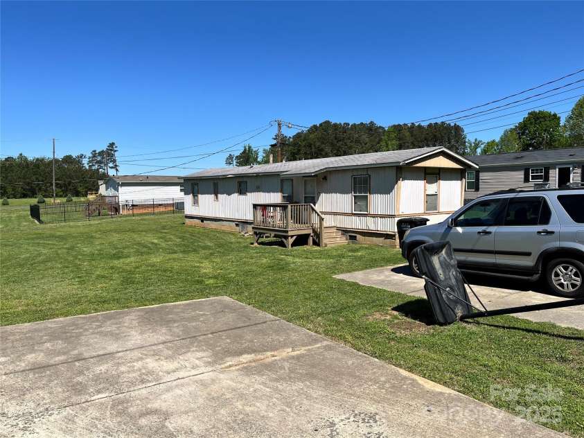 40724 Nc 740 Highway, New London, NC 28127.  MLS# CAR4243541, YatesRealty ID 11184. 
