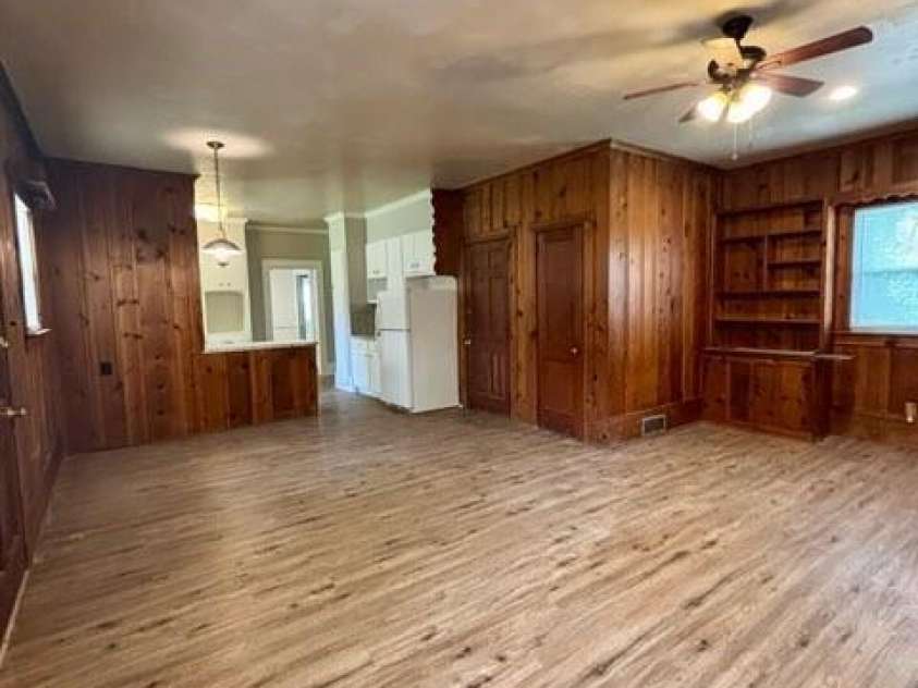 455 Spring Street, Albemarle, NC 28001.  MLS# CAR4331413, YatesRealty ID 11184. 