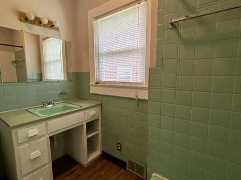 455 Spring Street, Albemarle, NC 28001.  MLS# CAR4331413, YatesRealty ID 11184. 
