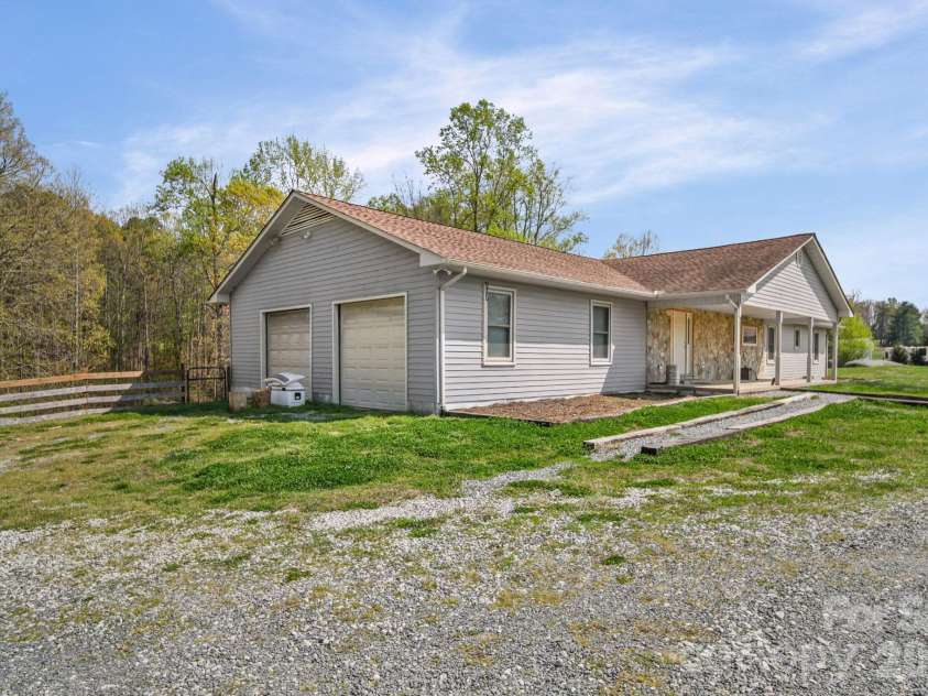 235 Spring Estates Circle, Salisbury, NC 28146.  MLS# CAR4360389, YatesRealty ID 11185. 2 Car Attached Garage