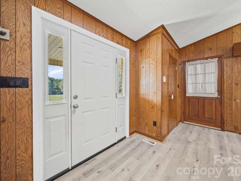 235 Spring Estates Circle, Salisbury, NC 28146.  MLS# CAR4360389, YatesRealty ID 11185. Entryway
