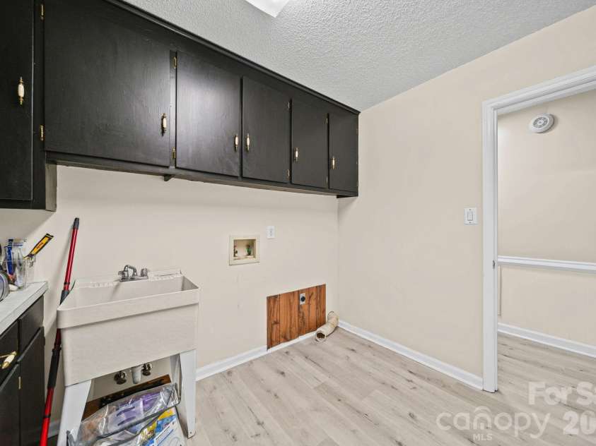 235 Spring Estates Circle, Salisbury, NC 28146.  MLS# CAR4360389, YatesRealty ID 11185. Laundry Room