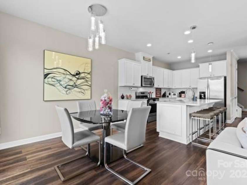 5860 Clan Maclaine Drive, Charlotte, NC 28278.  MLS# CAR4282023, YatesRealty ID 11185. 