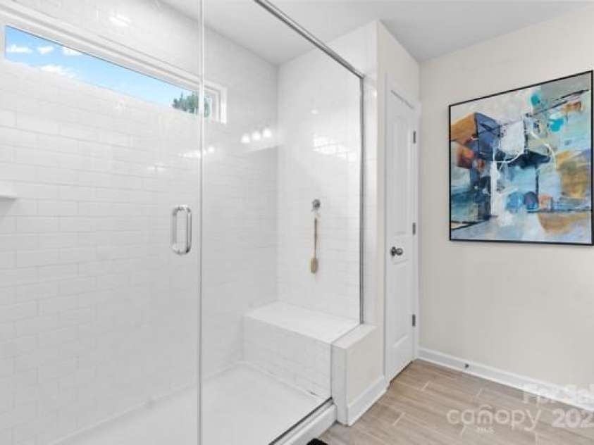 5860 Clan Maclaine Drive, Charlotte, NC 28278.  MLS# CAR4282023, YatesRealty ID 11185. 