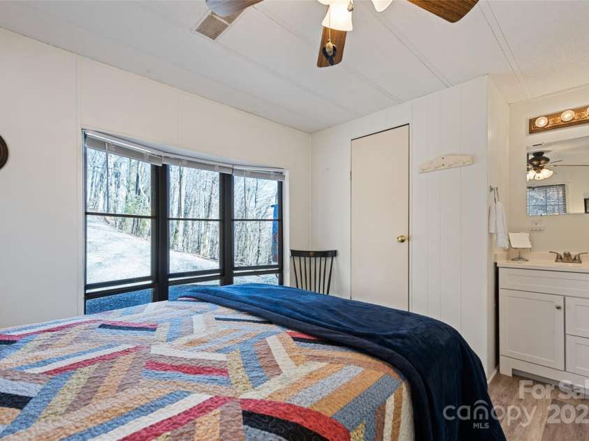 228 Mountain Laurel Road, Maggie Valley, NC 28751.  MLS# CAR4221935, YatesRealty ID 11186. 