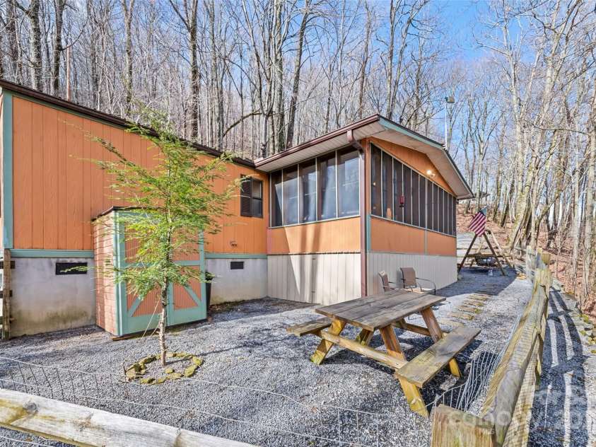 228 Mountain Laurel Road, Maggie Valley, NC 28751.  MLS# CAR4221935, YatesRealty ID 11186. 